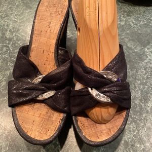 Women’s Guess 4” wedge Sandals